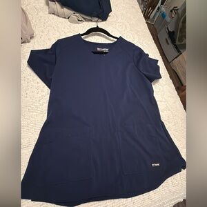 Navy Blue Scrub Top & jogger set 
Greys anatomy brand